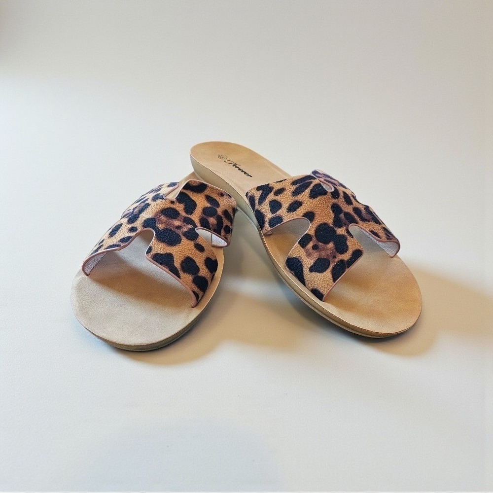 Forever Reina-1 Women Leopard Print H-Band Slide Sandals Open Toe Size 7.5 NEW